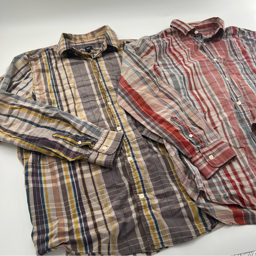 Gap Bundle 2pc Men’s Button Up Collared Shirt Lon… - image 3